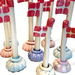 Vindblst keramik bordflag - Rosa rillet