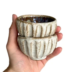 Lille skl p fod - creme rustik