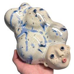 Dame med h�jt h�r - v�g figur