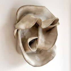 Stoflighed - Keramik relief - Lys rustik #14