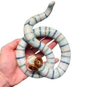 Brilleslange - keramik v�gfigur - r�de briller