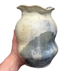 Vase med l�g - keramik vase - 2. sort