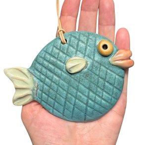 Kiss fish - Keramik v�goph�ng