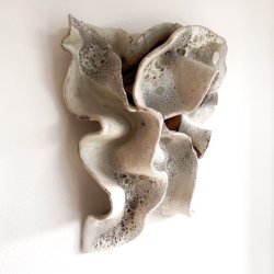 Stoflighed - Keramik relief -Rustik