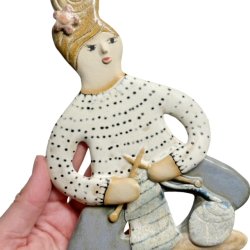 Strikker - keramik dame vgophng - Lotte