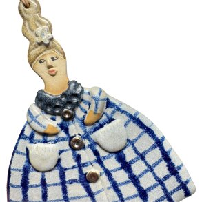 H�jt h�r og stor frakke - Keramik v�gfigur - Frederikke
