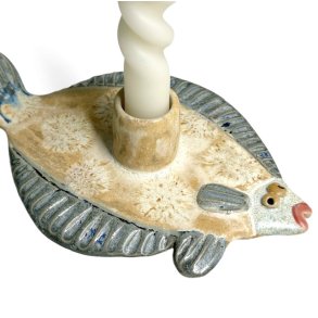 Fladfisk - keramik lysestage - sand