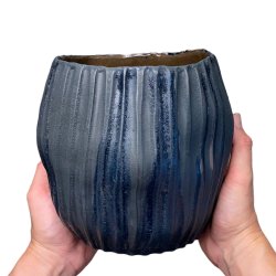Rillet unika keramik vase - krukke - blsort