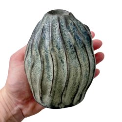 Tvist - keramik vase  - grn rustik