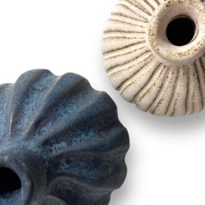 Lille srling - keramik vase -Blsort rustik