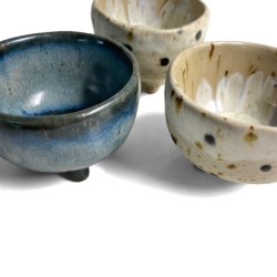 3-benet keramik skl - bl og prik