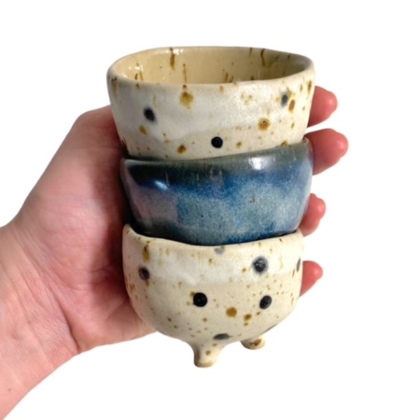 3-benet keramik skl - bl og prik