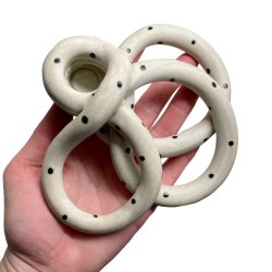 Snirkle snrlke - keramik lysestage - prikket