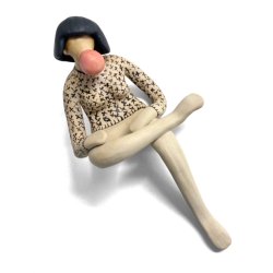 Siddende bubblegum pige - keramik figur - sort hr