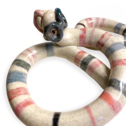 Brilleslange - keramik vgfigur - pink strib