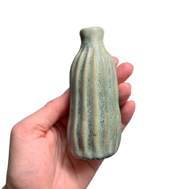 Organisk - keramik vase - sart grnbl rillet