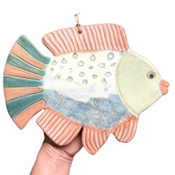 Fisk - keramik vgophng - stor pink/grn
