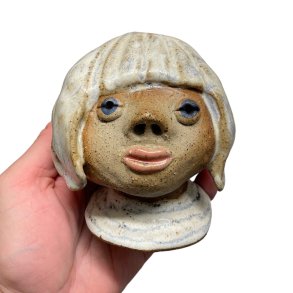 Damen med pagen - Keramik buste