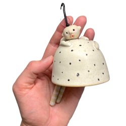 Engel - keramik klokke - prikket - stor