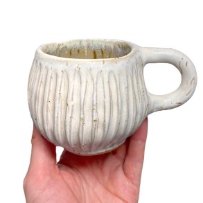 Stille stund - keramik kop - rillet hvid