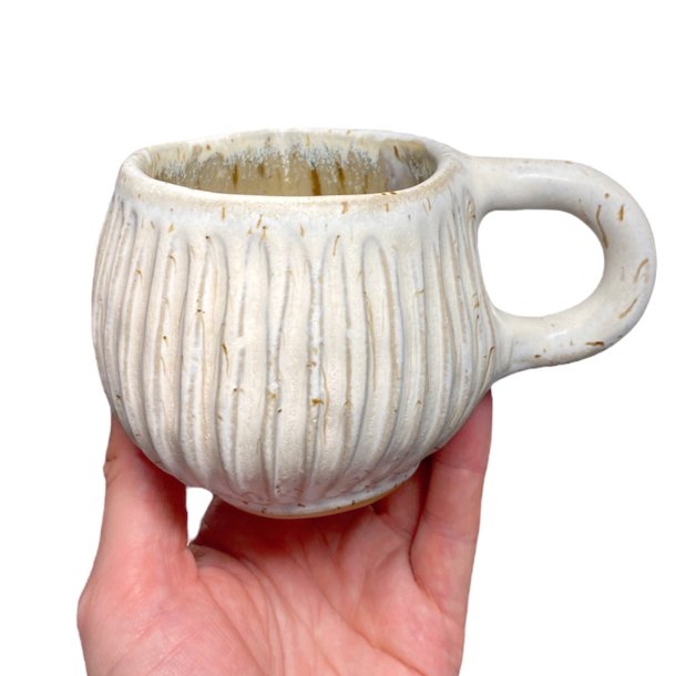 Stille stund - keramik kop - rillet hvid