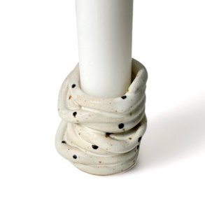 Snirklet keramik lysestage - Prikket