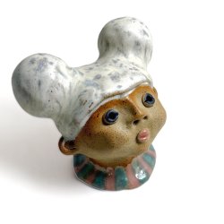 Pigen med dut hr - Keramik buste