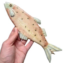 Lkker sild - keramik fisk til vggen - rosa