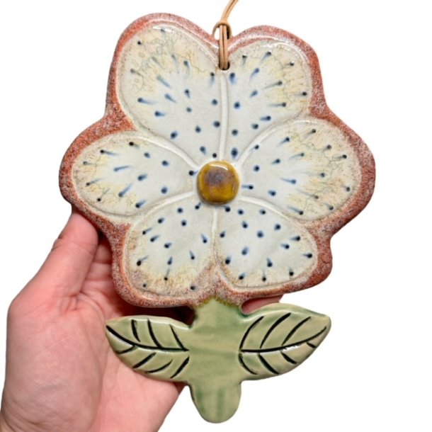 Blomst - keramik blomst vgkunst - Prikket