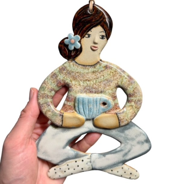 Kaffestund - keramik dame vgophng - Laura