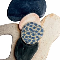 Fragmenter af en varde - Keramik relief