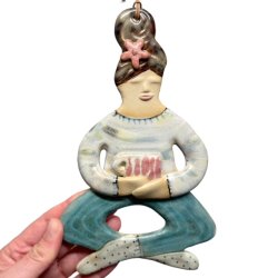 Kaffestund - keramik dame vgophng - Susan