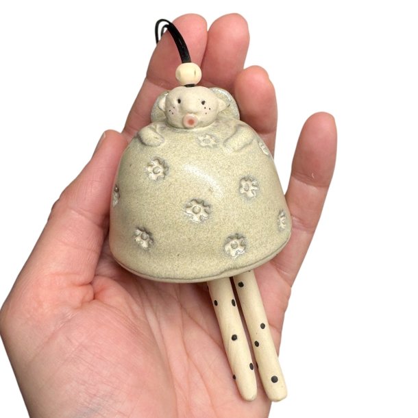Engel - keramik klokke - lille blomst