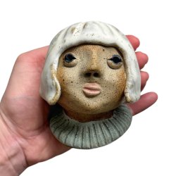 Pigen med det lyse hr - Keramik buste