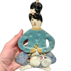 Strikker - keramik dame vgophng - Nanna