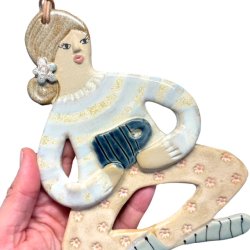 Kaffestund - keramik dame vgophng - Malene 