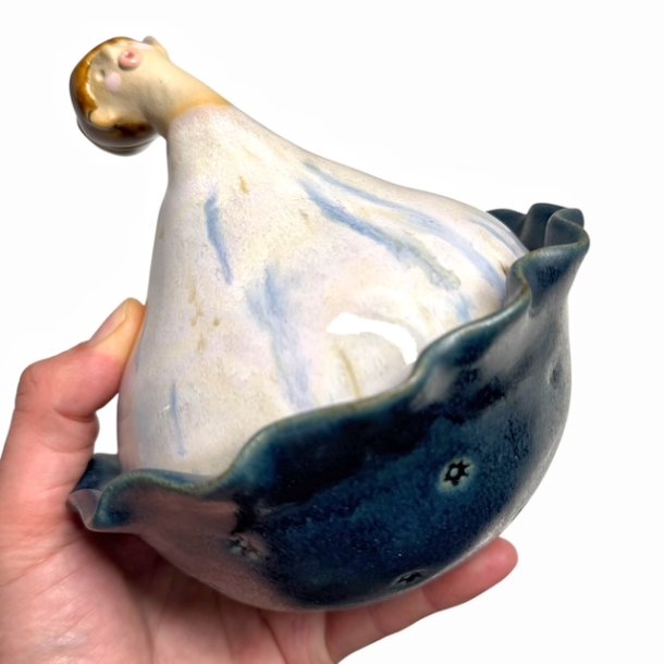 Bl blomst dame - keramikkrukke med lg 