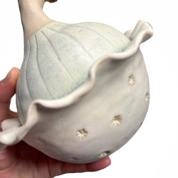 Marguerite dame - keramikkrukke med lg 