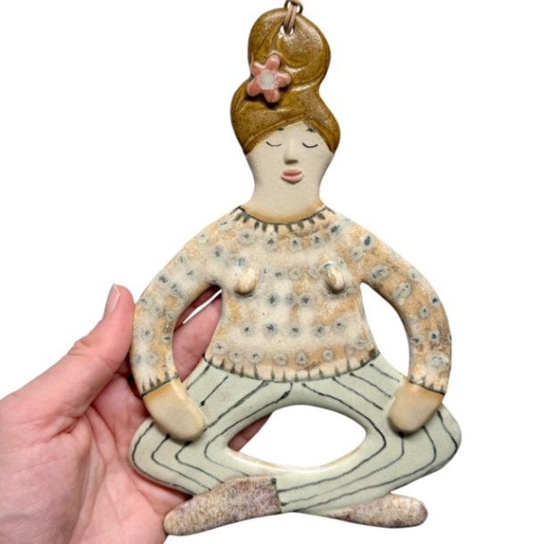 Yoga dame - keramik vgophng - Ida