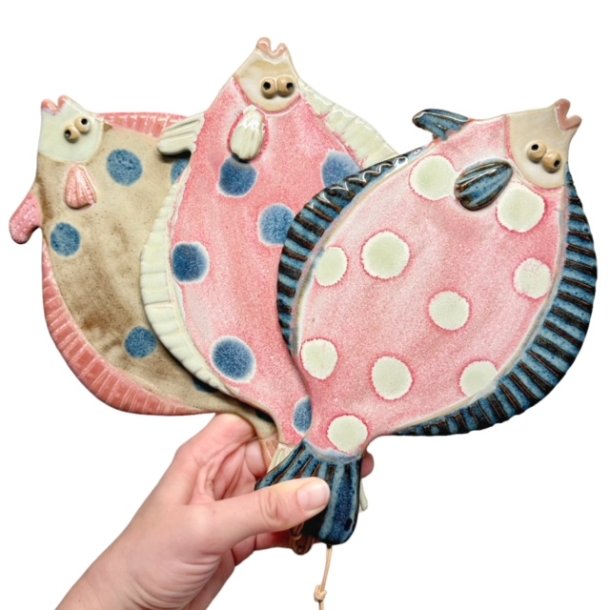 Bl�sp�tte - keramik fladfisk til v�ggen