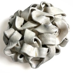 Krllet - keramik vgophng - stor creme