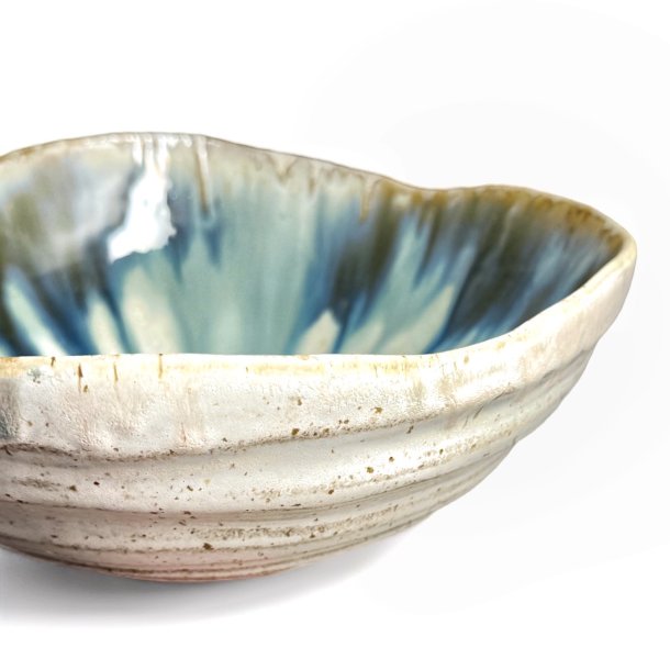 Stor rillet keramik skl - Lys pfugl