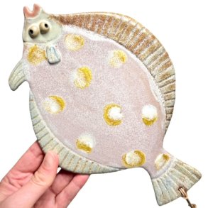 Gylden sptte - keramik fladfisk til vggen