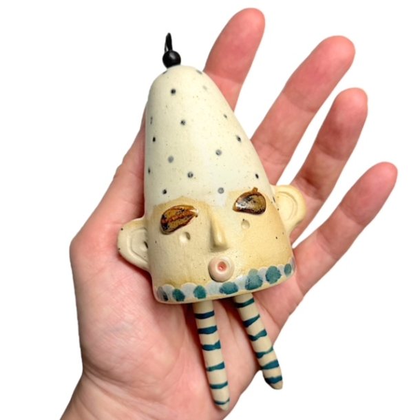 Finurlig klokke - keramikfigur - 93