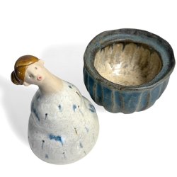 Dame keramik krukke med lg