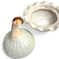 Marguerite dame - keramikkrukke med lg 