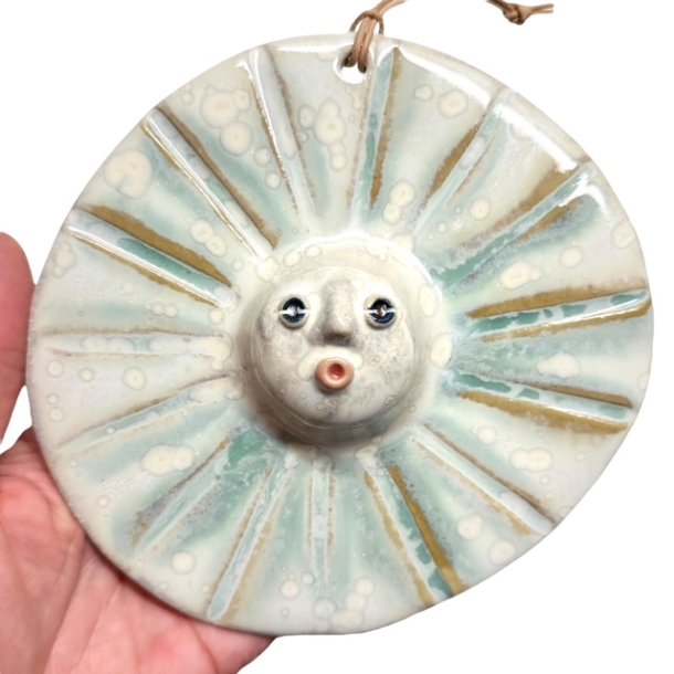 Lille sol - keramik vgophng - grn