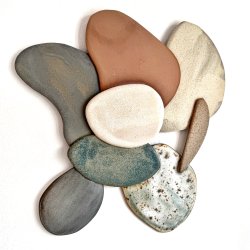 Fragmenter af en varde - Keramik relief