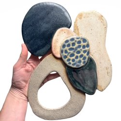 Fragmenter af en varde - Keramik relief