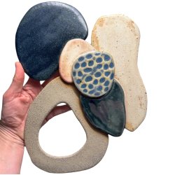 Fragmenter af en varde - Keramik relief